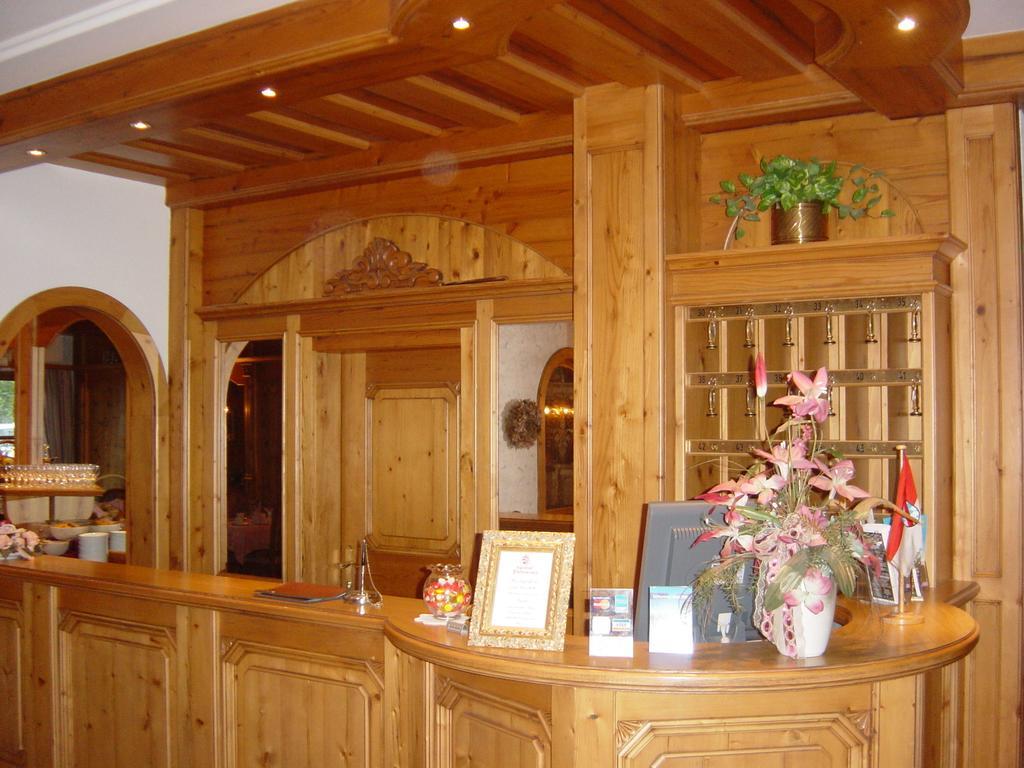 Alpenhotel Pfaffenwinkel Peiting Buitenkant foto