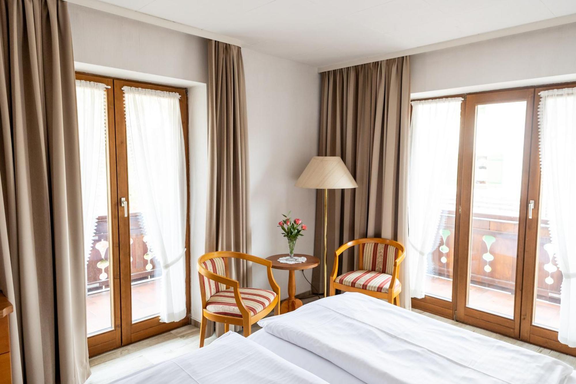 Alpenhotel Pfaffenwinkel Peiting Buitenkant foto
