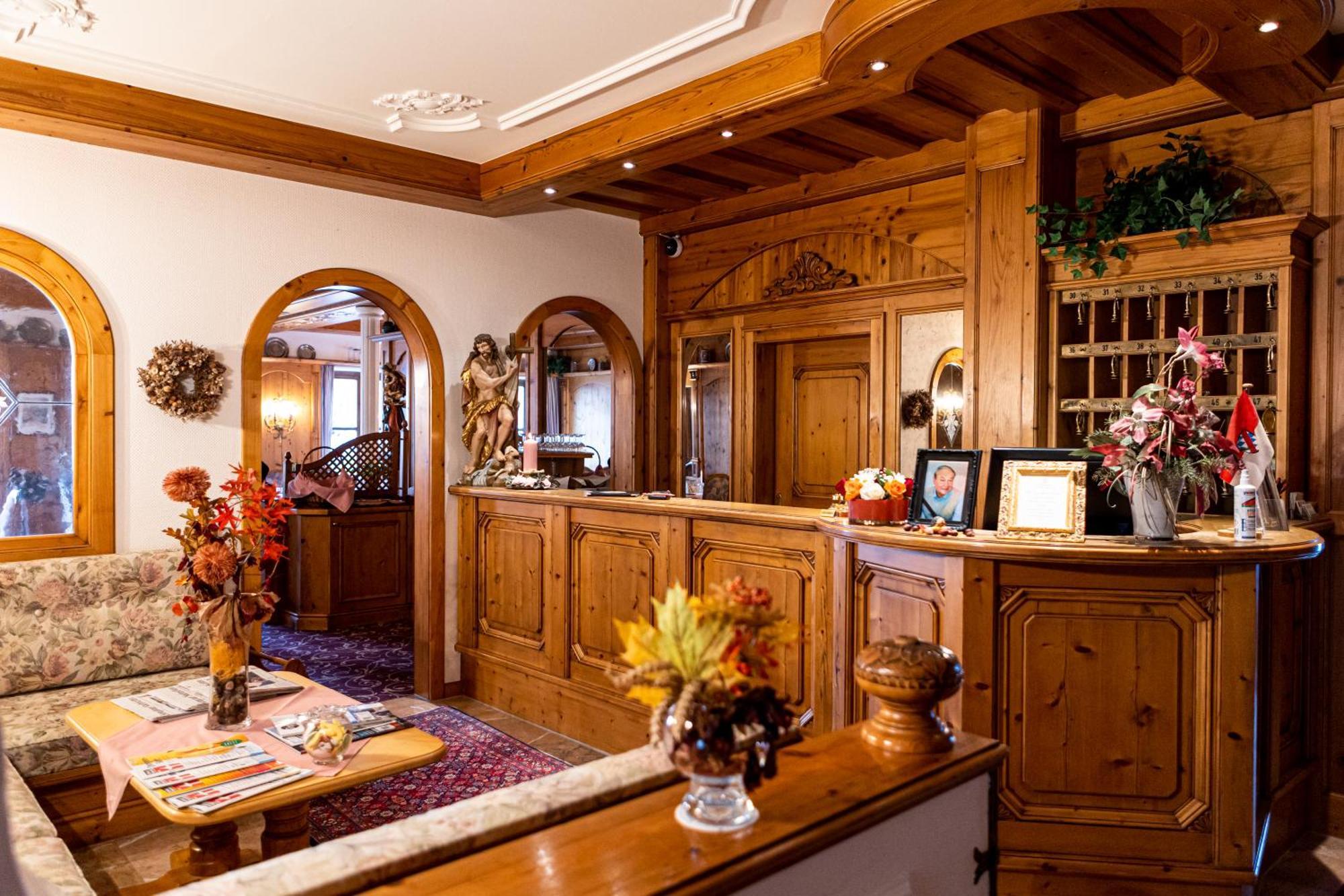 Alpenhotel Pfaffenwinkel Peiting Buitenkant foto
